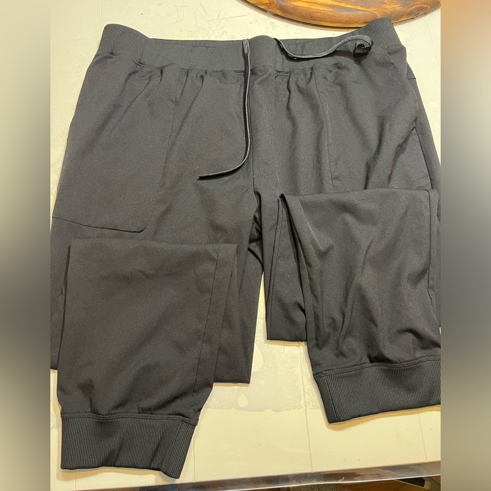 Stylus brand joggers in xxl.
